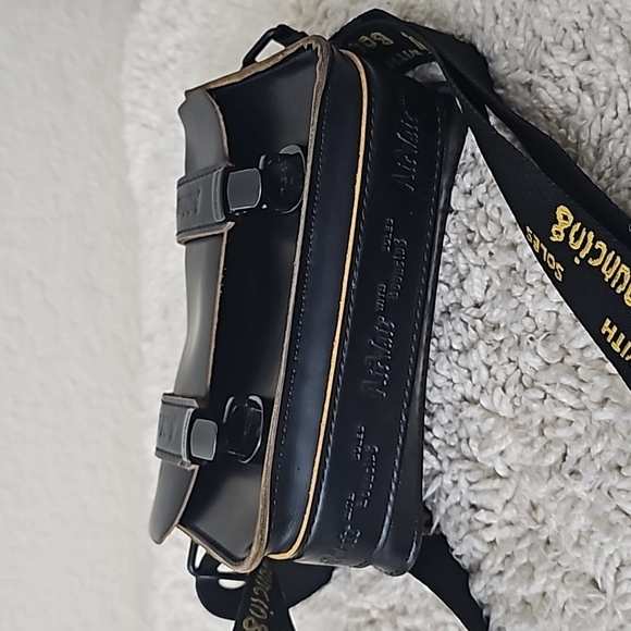 Dr Martens 7" Crossbody Satchel - Picture 8 of 16